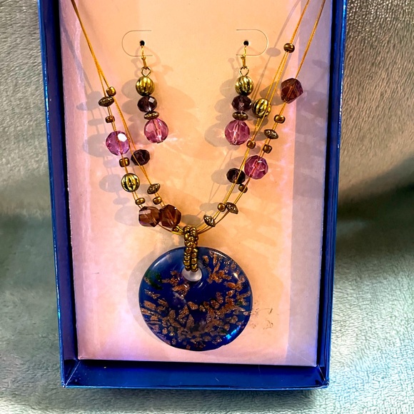 Ladies Erica Lyons Necklace & Earrings sets, Purple, Blue and Gold, pierced ear - Picture 1 of 3